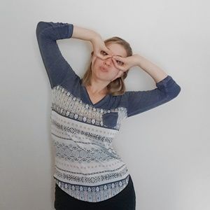 Women's Casual V-Neck 3/4 Sleeve Shirt by Roxy